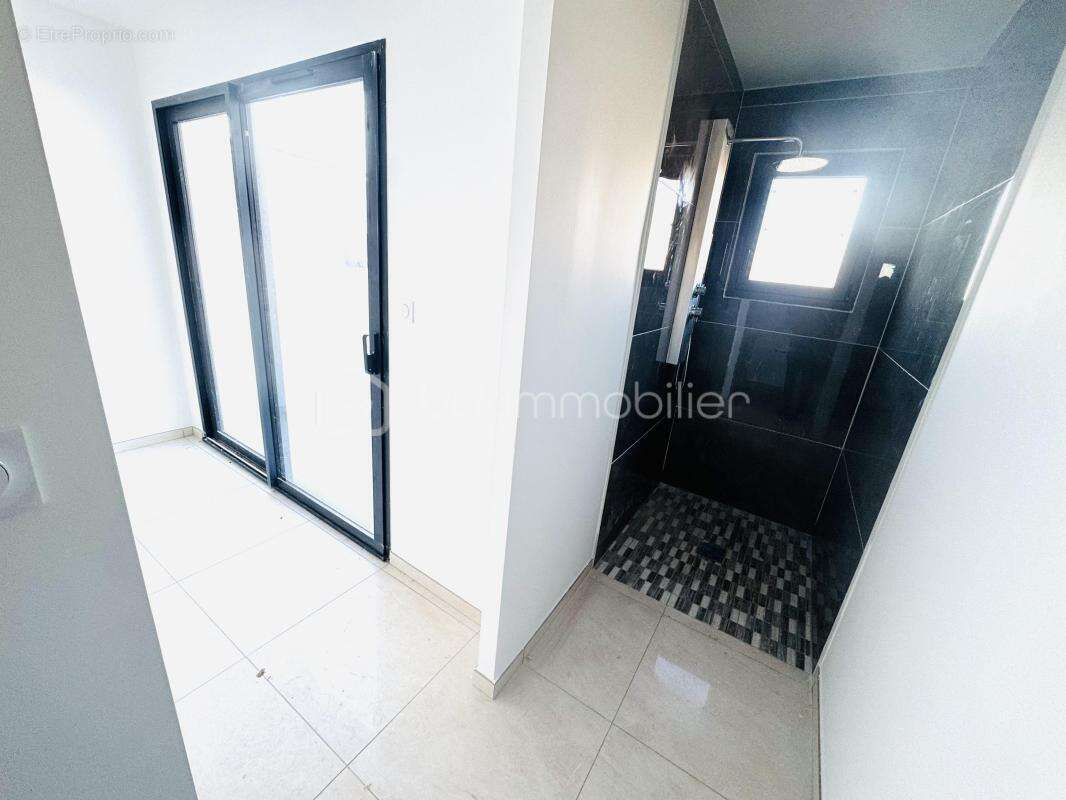 Villa plain pied 130 m² - photo 15