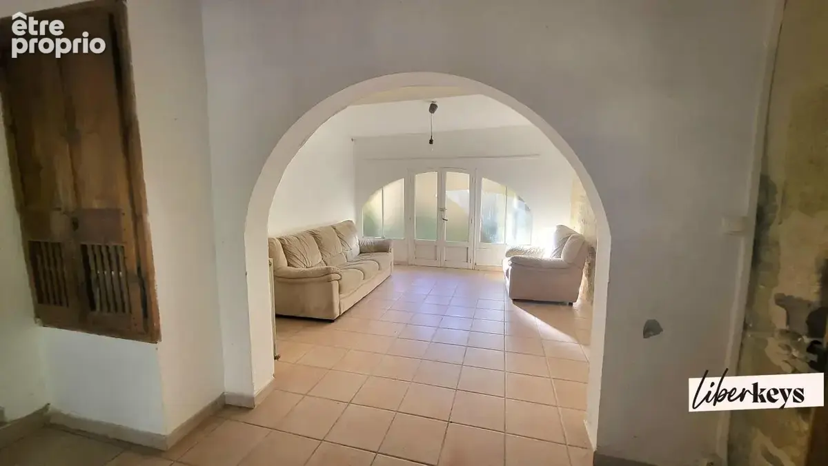 Maison + appartement 250m2 - Codognan - Grand terrain 1100m2 - photo 4