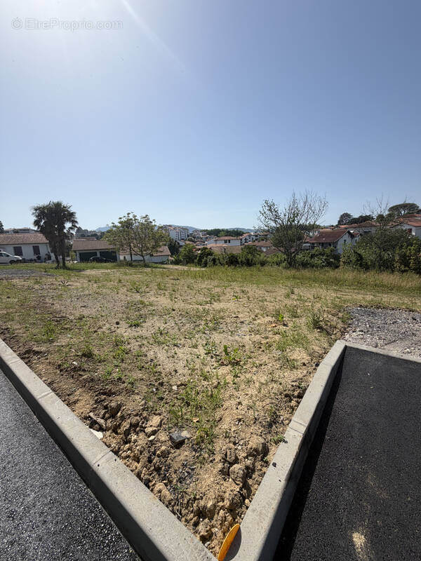 Terrain à HENDAYE