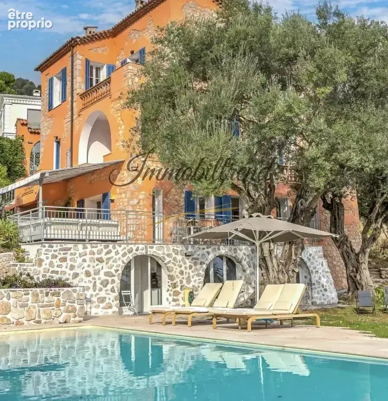Photo Maison à Roquebrune-Cap-Martin au prix de 4 100 000€