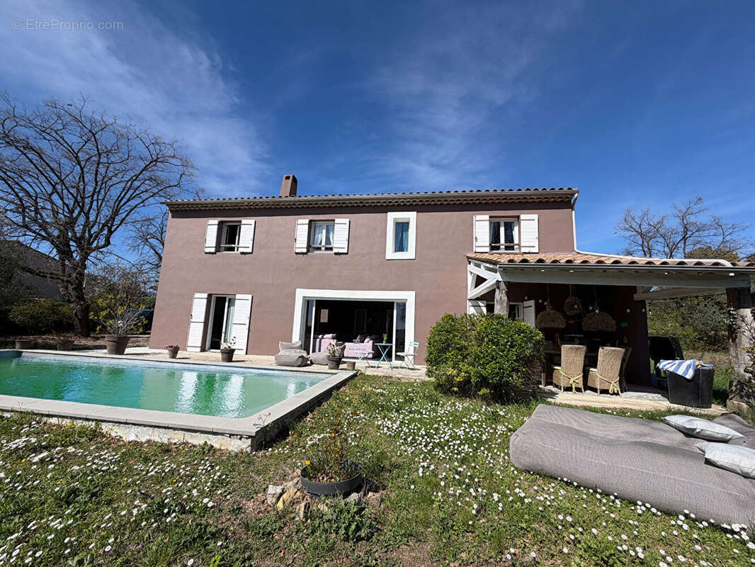 Maison à CALLIAN
