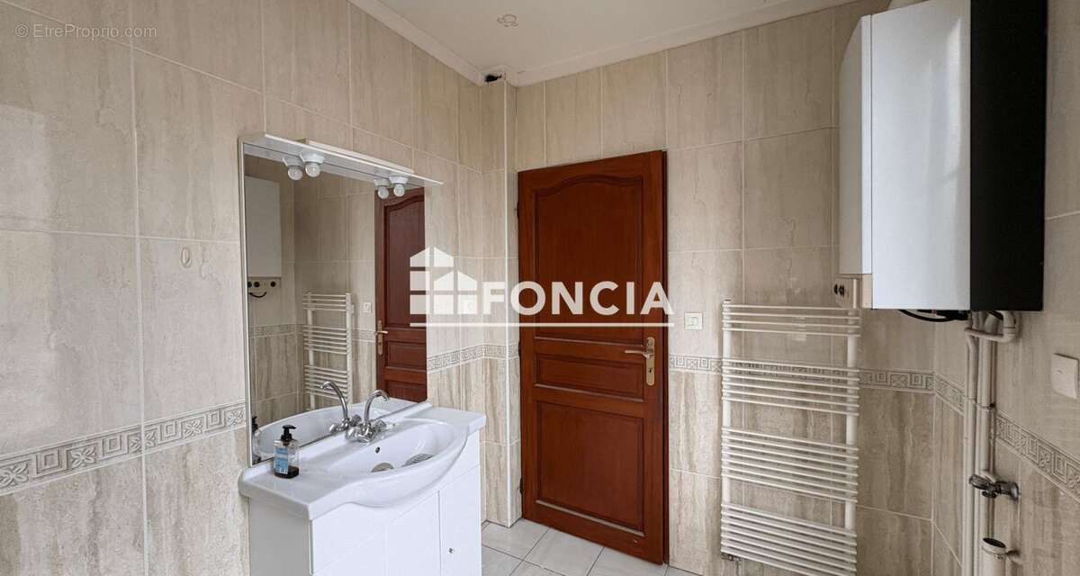 Appartement à CHARLEVILLE-MEZIERES