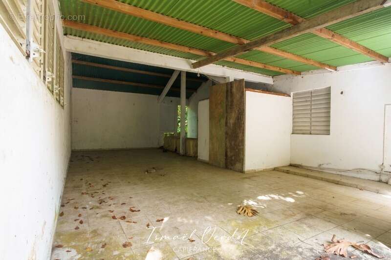 Maison à BAIE-MAHAULT