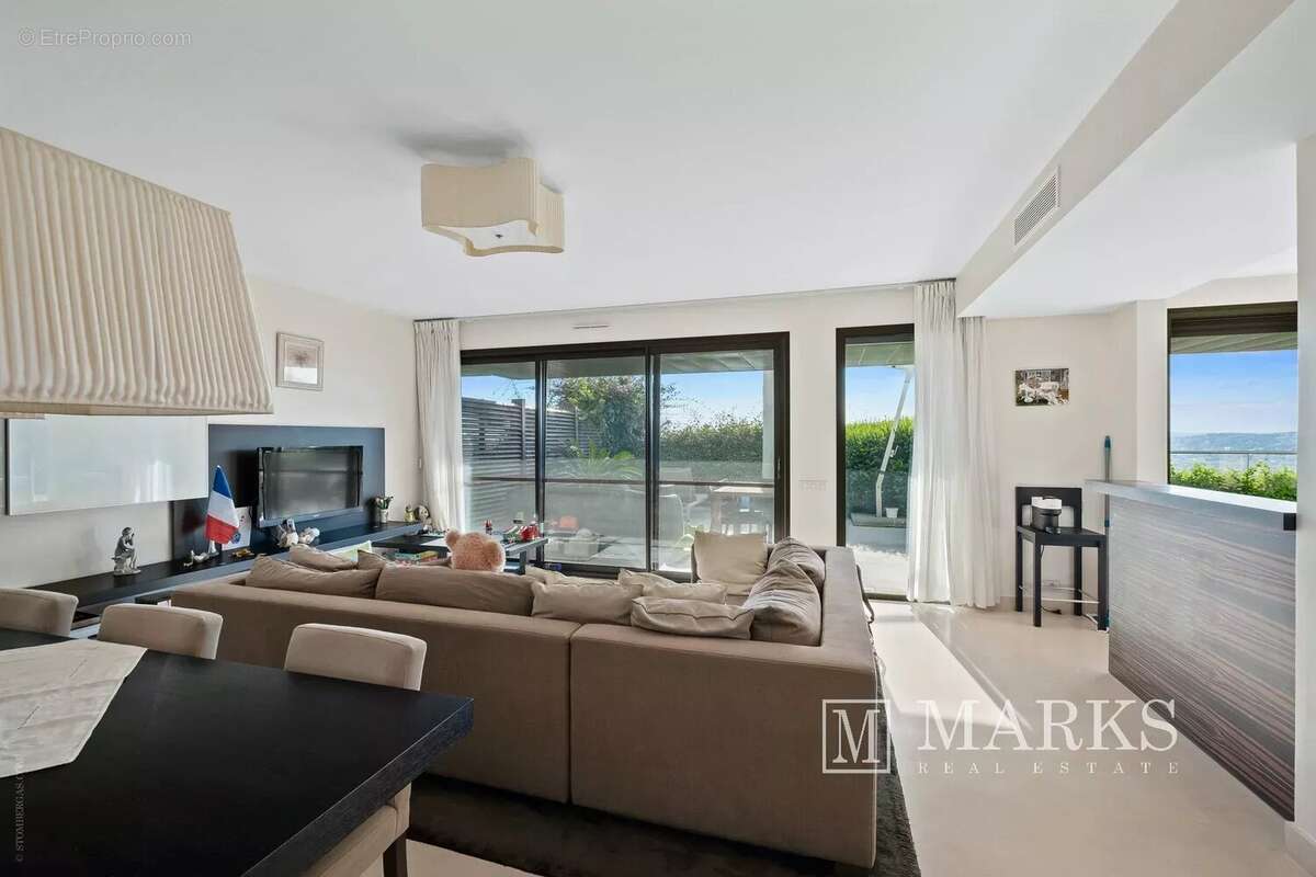 Appartement avec jardin et vue panoramique sur la mer à Mont Boron - photo 2