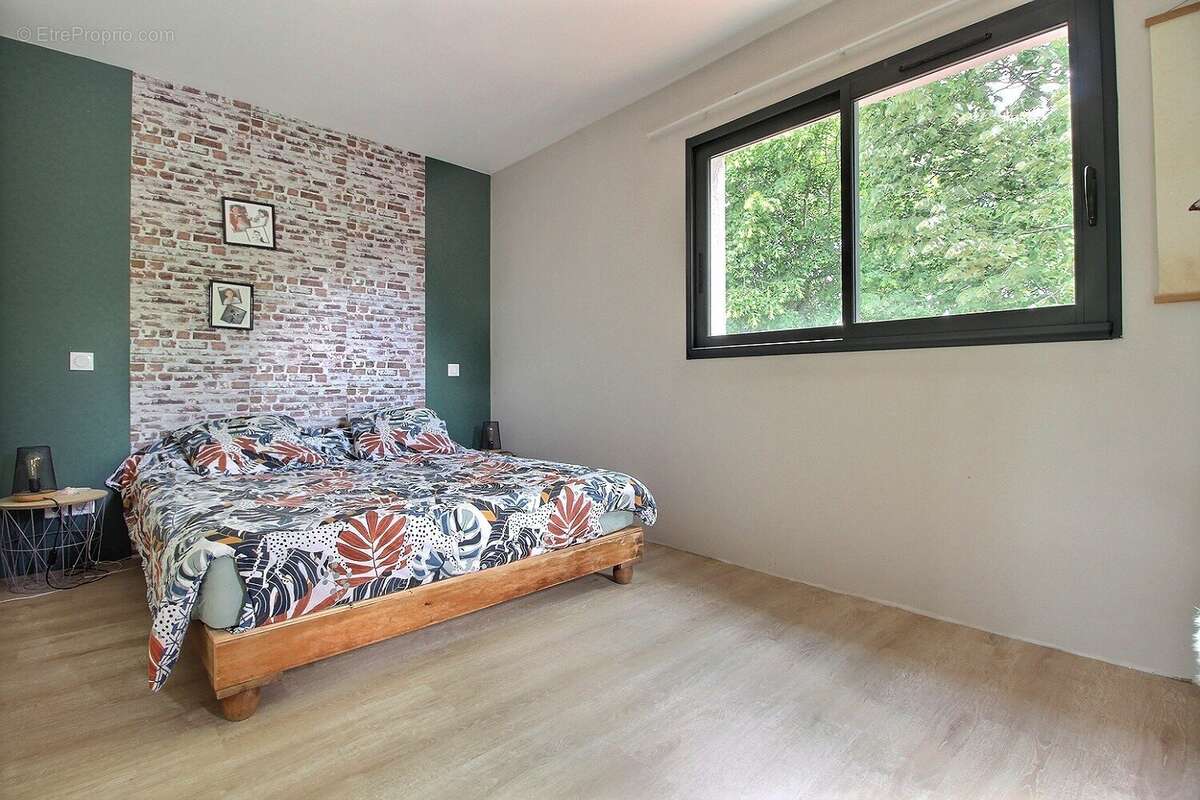 RARE : 2 maisons indépendantes sur 657m² de parcelle. - photo 8