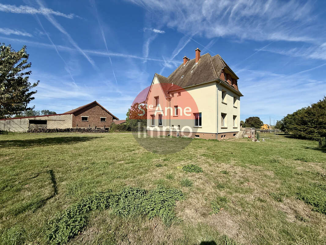 Maison à ROSIERES-EN-SANTERRE