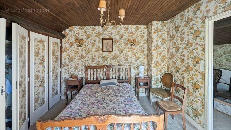 Maison à SAVIGNAC-LEDRIER