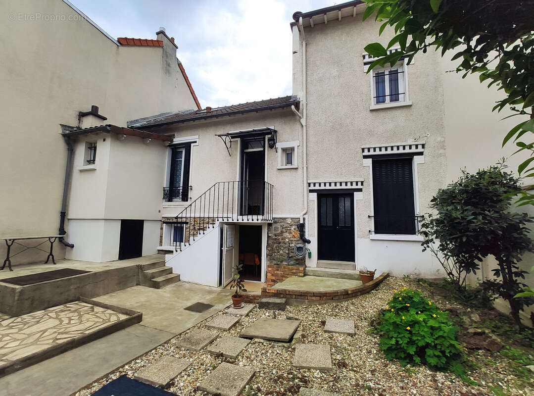 Maison à VITRY-SUR-SEINE