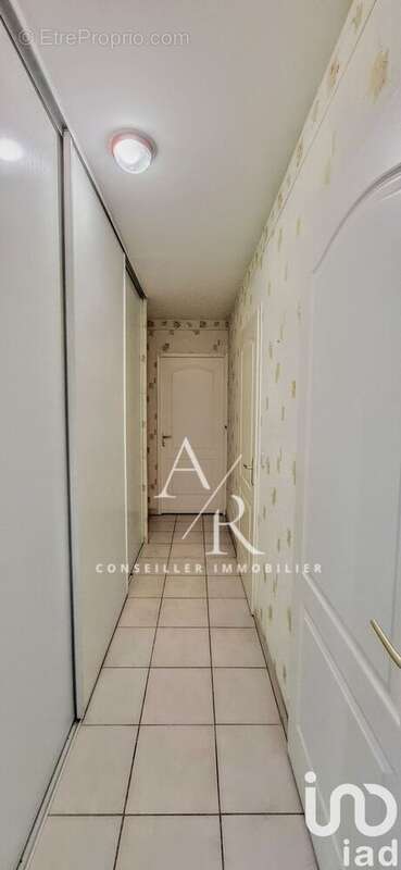 Photo 9 - Appartement à SAINT-MARTIN-DE-CRAU