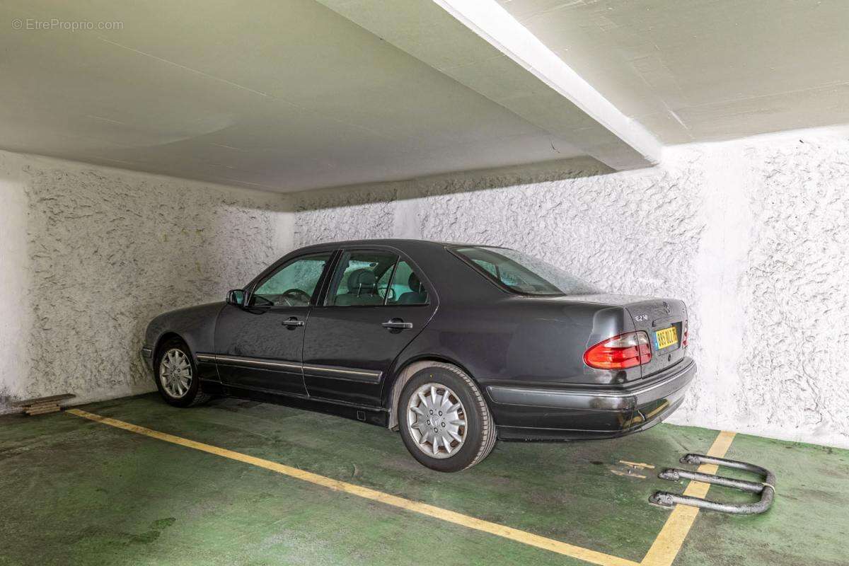 Parking - Lot 361 - Paris (75) - photo 3