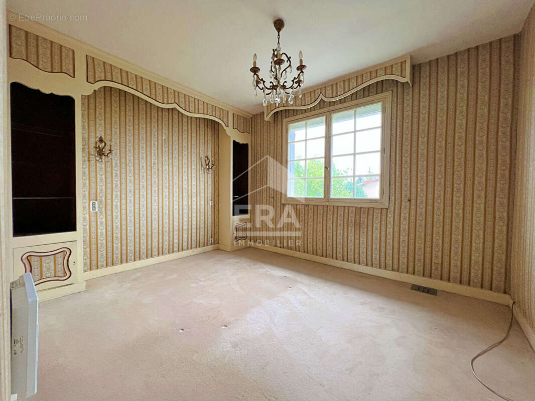 Maison à L&#039;ISLE-D&#039;ESPAGNAC