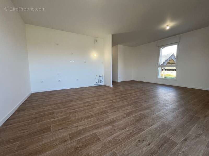 Appartement à CORMELLES-LE-ROYAL