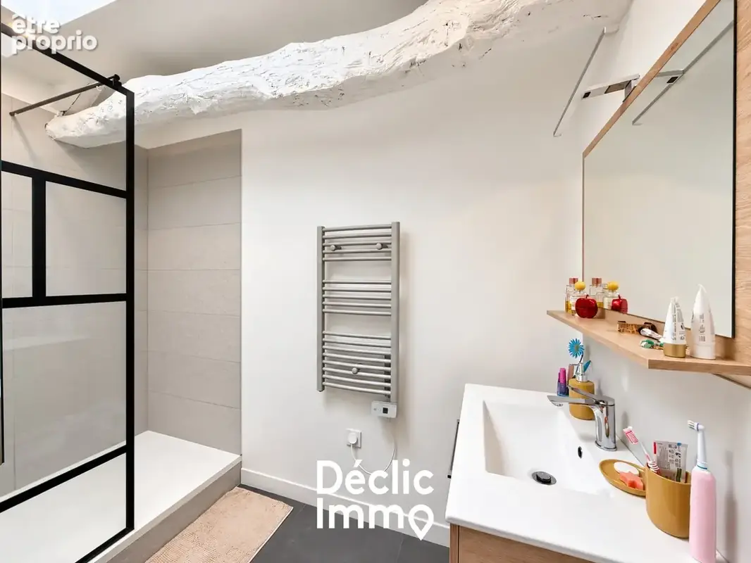 Agréable maison rénovée, idéalement située - photo 12