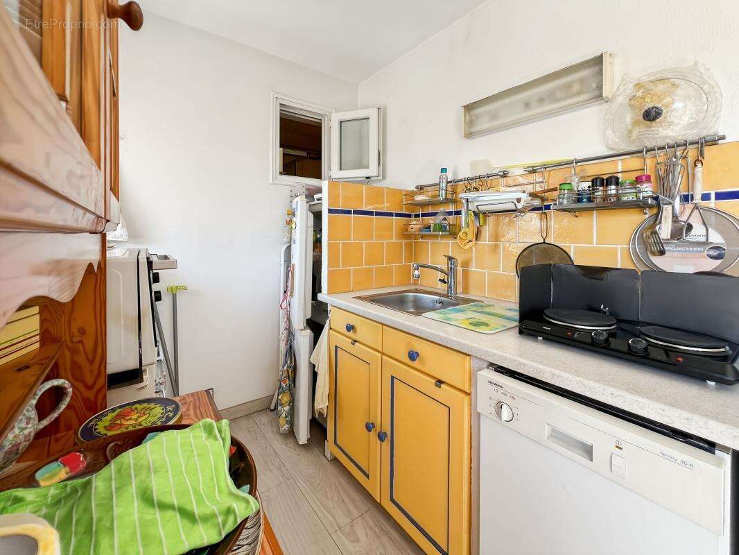 Studio a vendre avec vue et potentiel frejus plage - photo 3