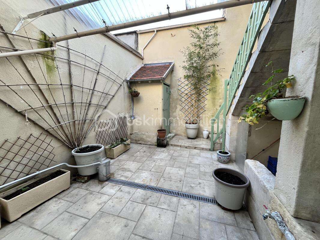 Maison à LA CHARITE-SUR-LOIRE