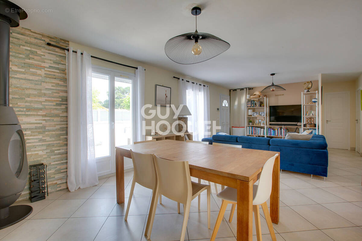 Maison à BENESSE-MAREMNE