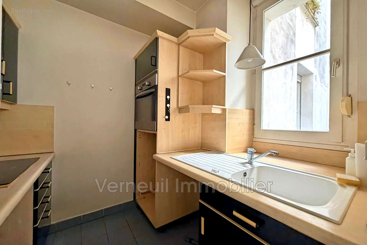 Appartement à PARIS-7E