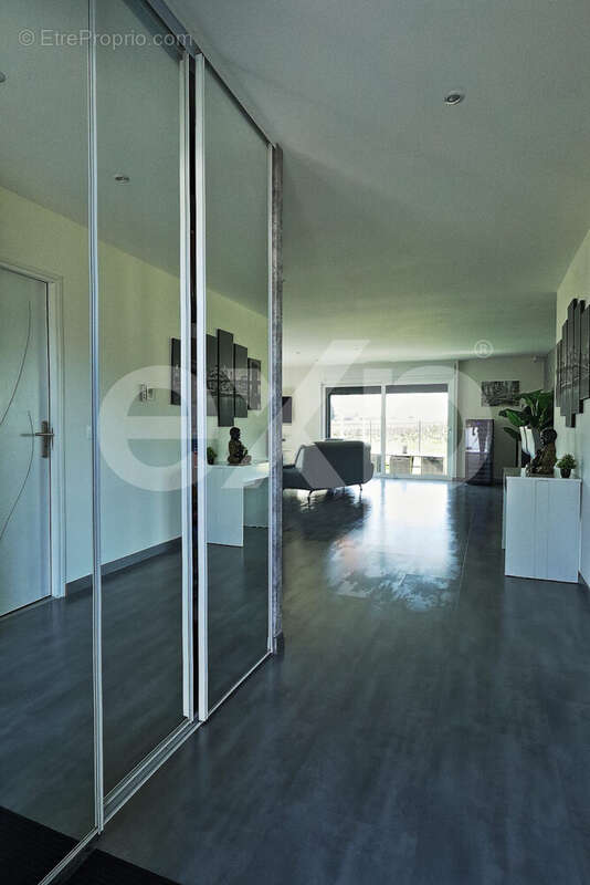 Entrée (2) - Maison à SAINT-SAUVEUR