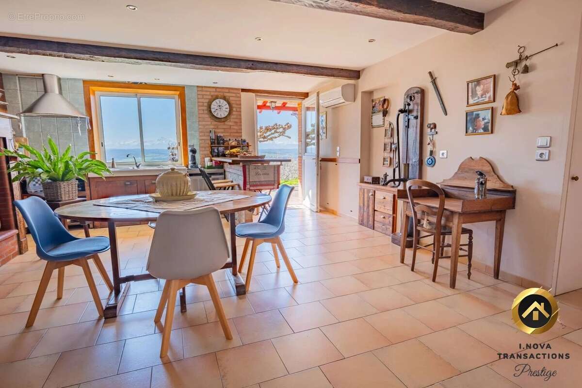 Propriété d’exception avec vue panoramique à 360° sur les Pyrénées ! - photo 8