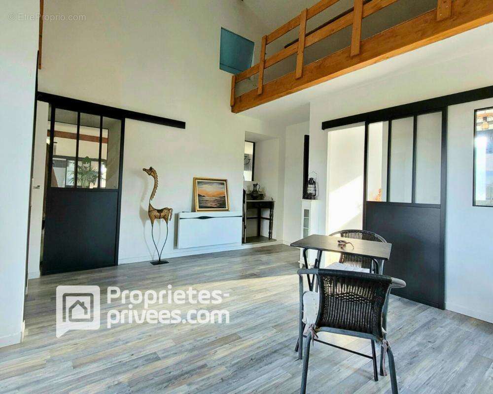 Maison à SAINT-PAUL-LE-JEUNE