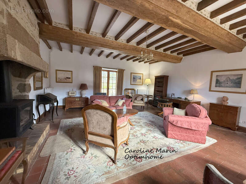 Maison à CHAMPFREMONT