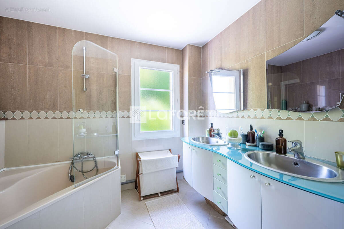 Maison à SERAINCOURT