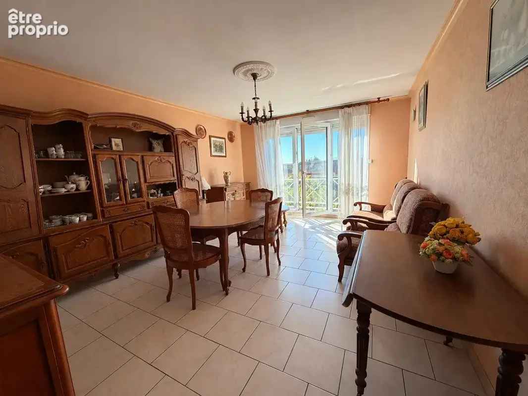 Appartement 4 pièces 86 m² à vendre à Gien (45500) - photo 2