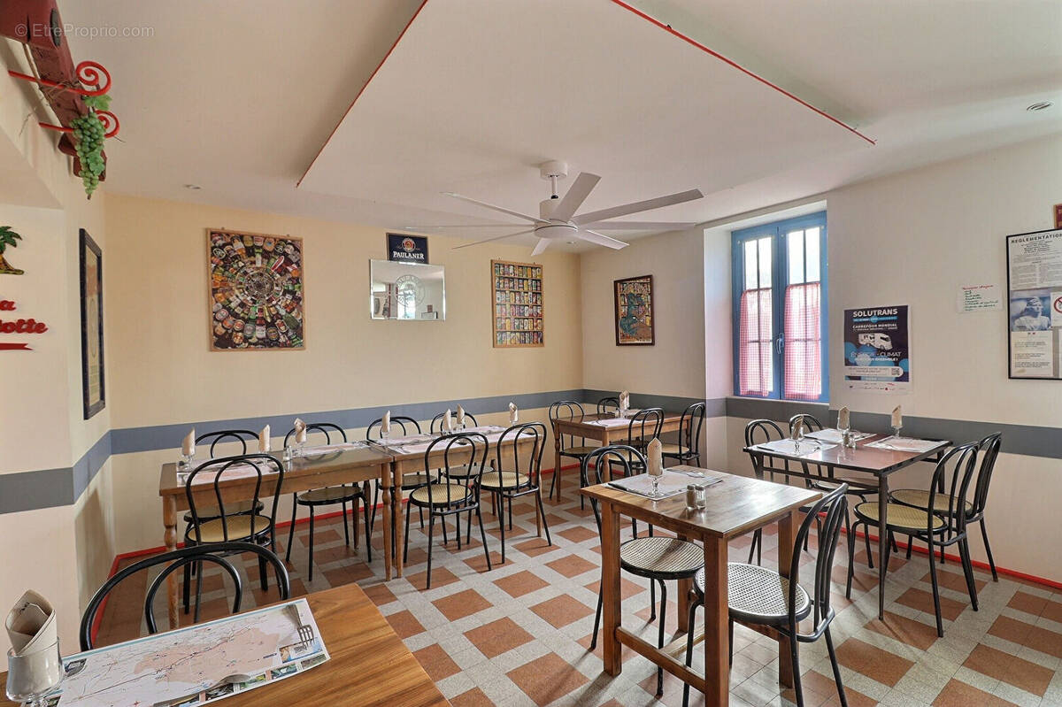 Commerce à SOUPROSSE