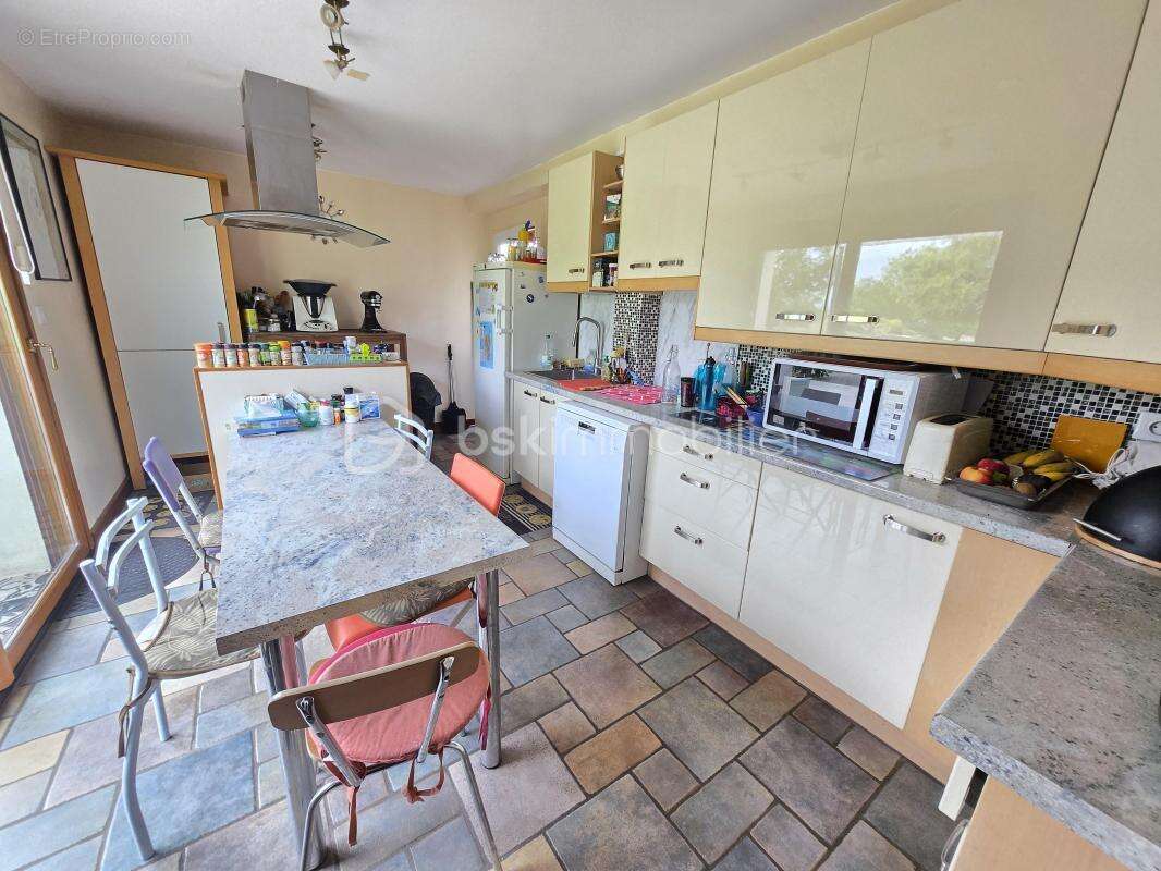 Maison à COULANGES-LES-NEVERS