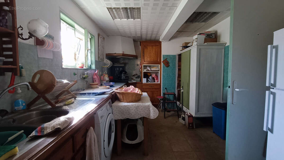 Maison à LA CHAPELLE-GONAGUET