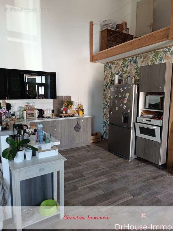 Maison à MONTLIEU-LA-GARDE