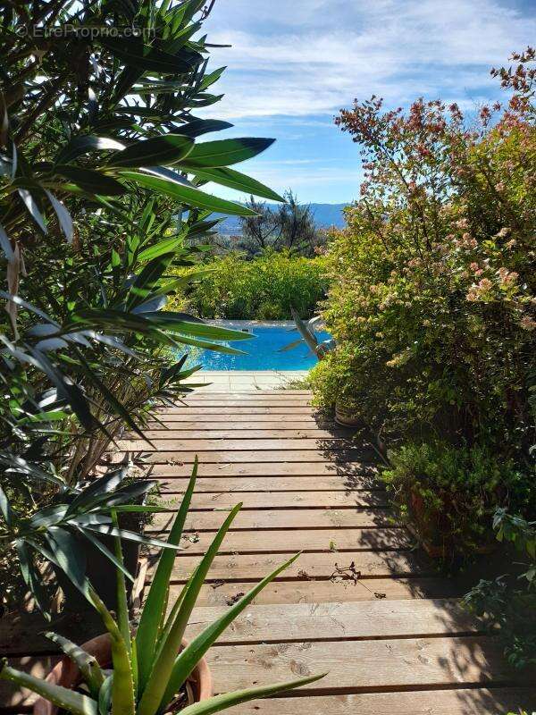 Maison à LA BRILLANNE