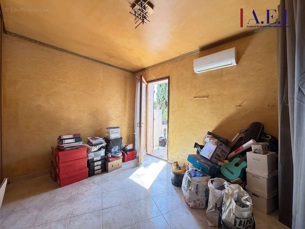 Maison à SIX-FOURS-LES-PLAGES