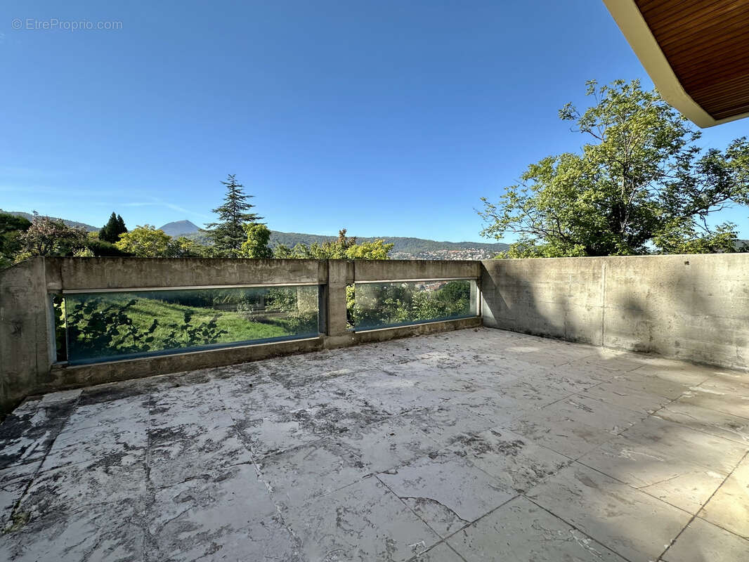 Maison à CLERMONT-FERRAND