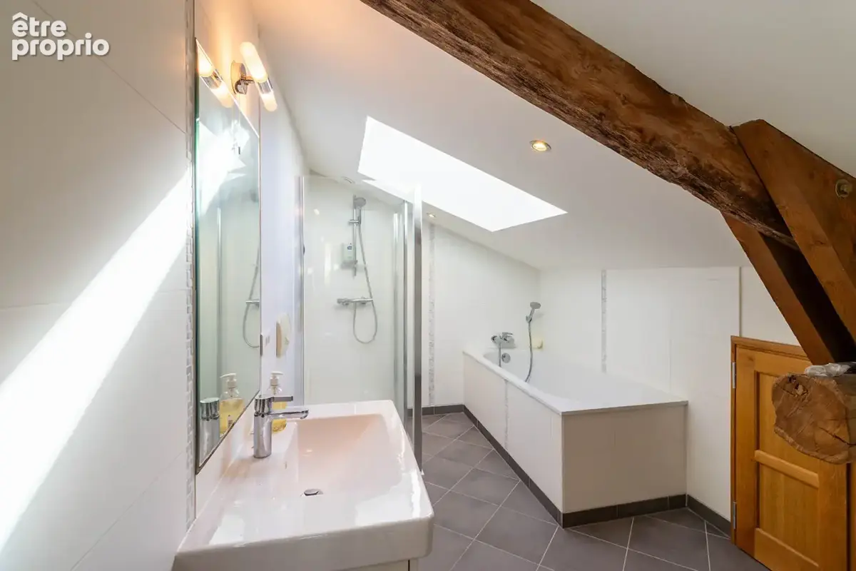 Deux maisons de caractères et piscine! - photo 18