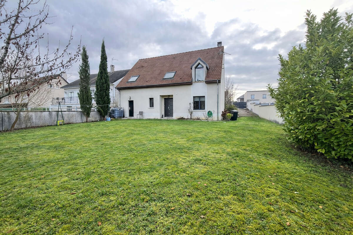 Maison à MARCOUSSIS