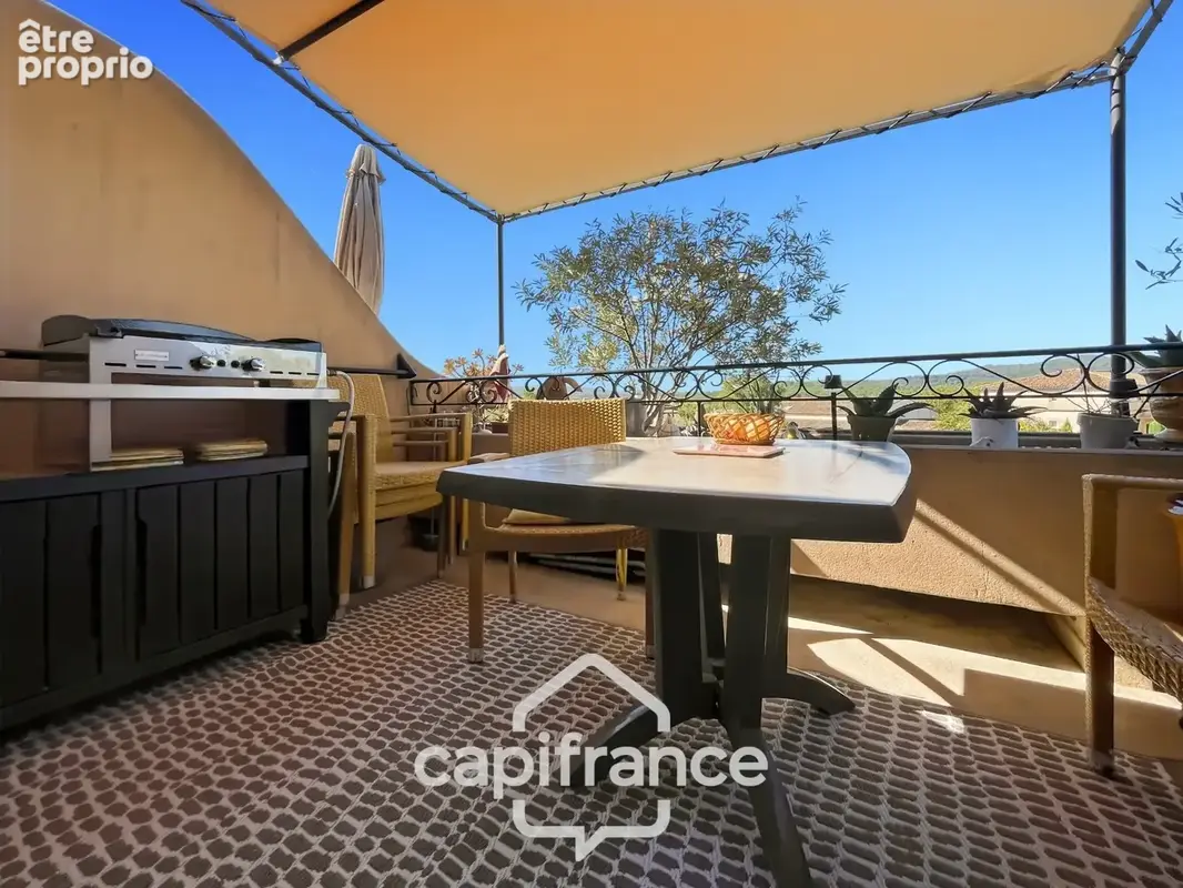 Pont royal — un appartement signature avec vue,climatise , terrasse et 6 couchages , 2ème et dernier étage sur le lac - photo 2