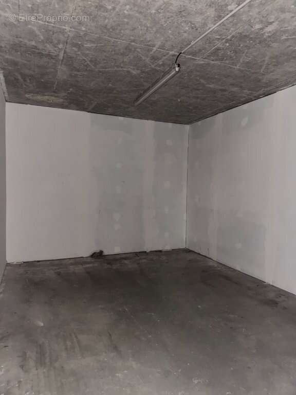 13 parkings boxes / les bureaux de la colinne - photo 7