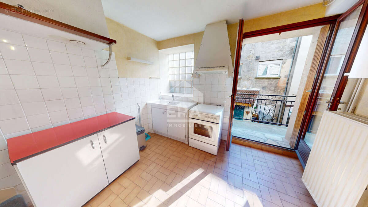 Maison à SAULT-BRENAZ