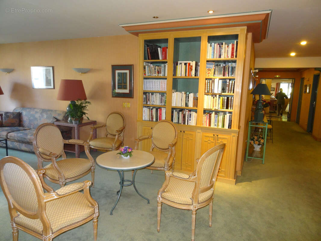 Studio dans Résidence Services Hespérides à Versailles - photo 3
