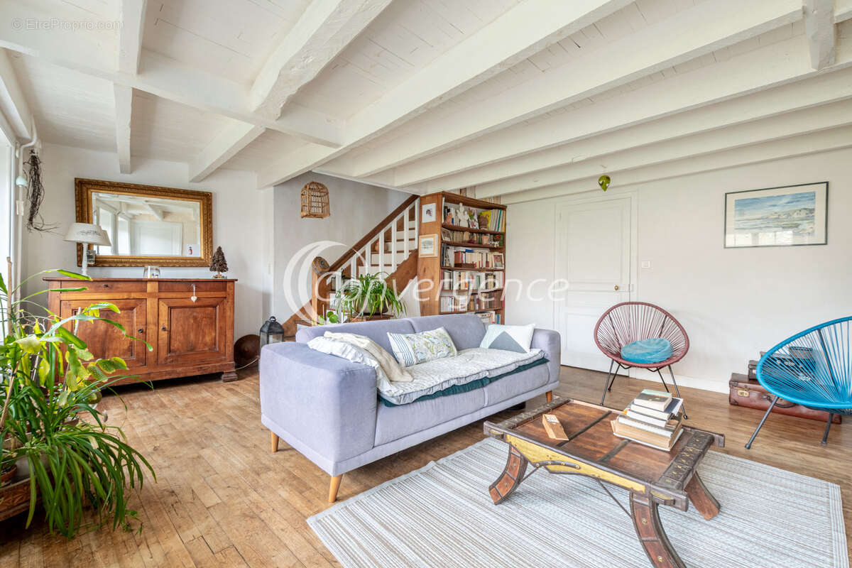 Maison à NIEUL