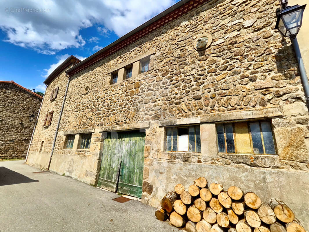 Maison de caractère avec grange - photo 5