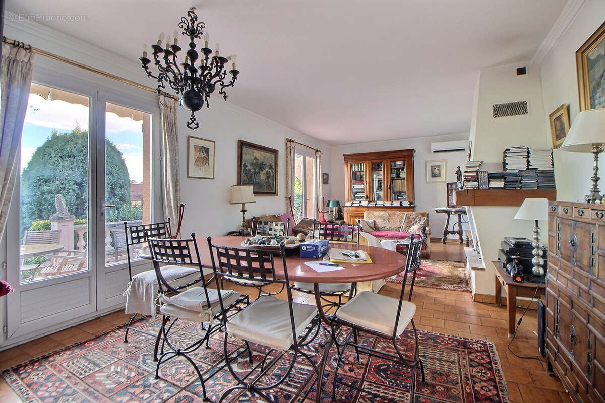 Maison à TRANS-EN-PROVENCE