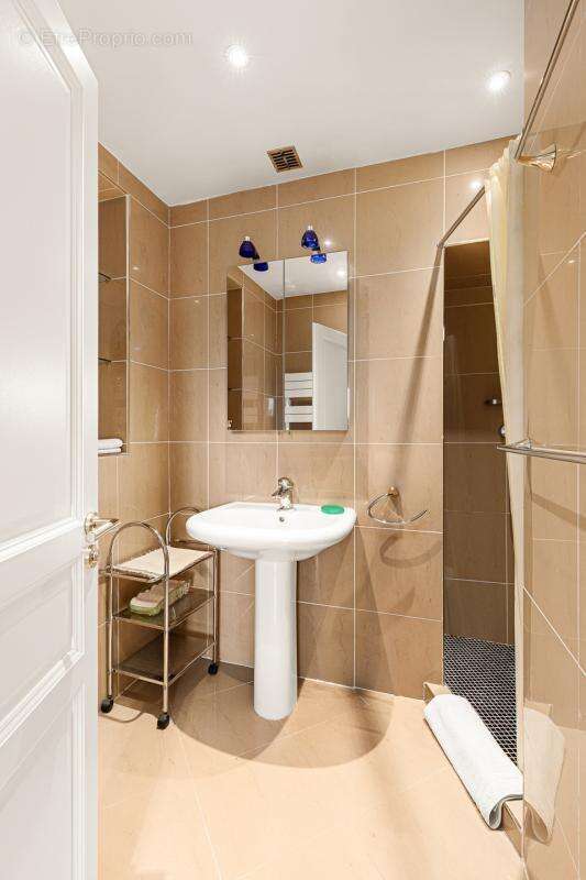 Appartement à LE CANNET