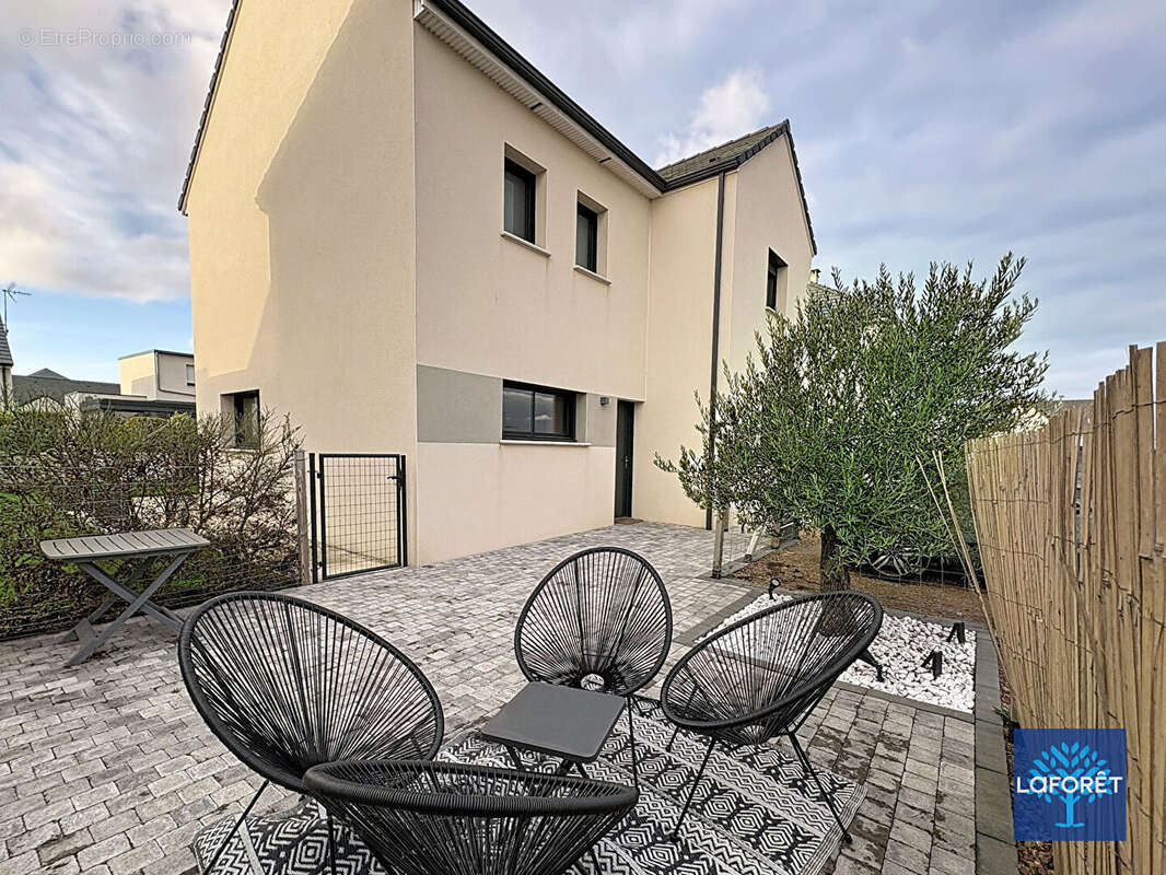 Maison à BLAINVILLE-SUR-ORNE