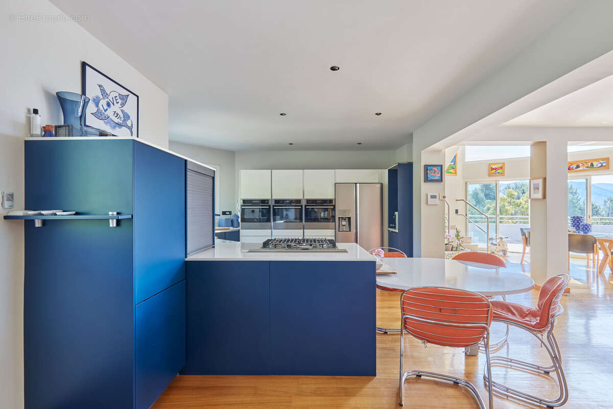 Maison à ROQUEVAIRE