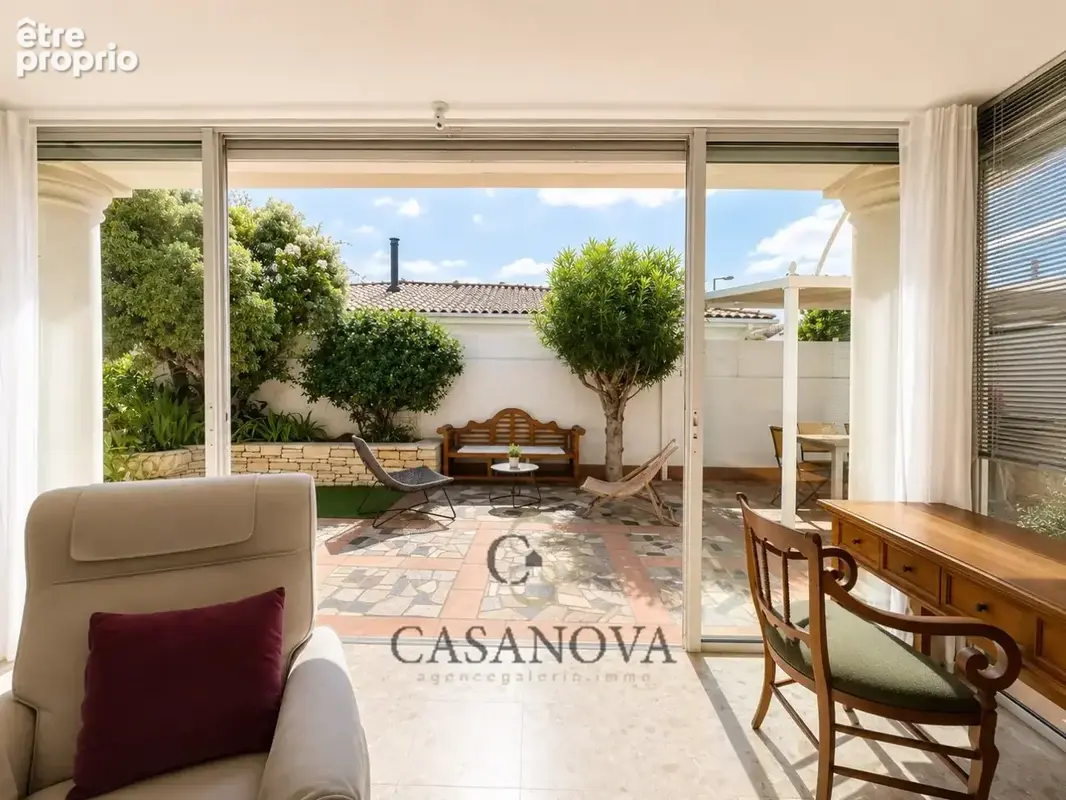 Maison 191 m² avec jardin paysager, jacuzzi et garage au centre de Pérols - photo 18