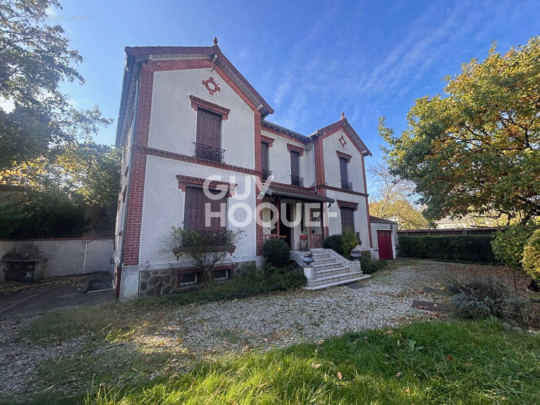 Maison à LES PAVILLONS-SOUS-BOIS