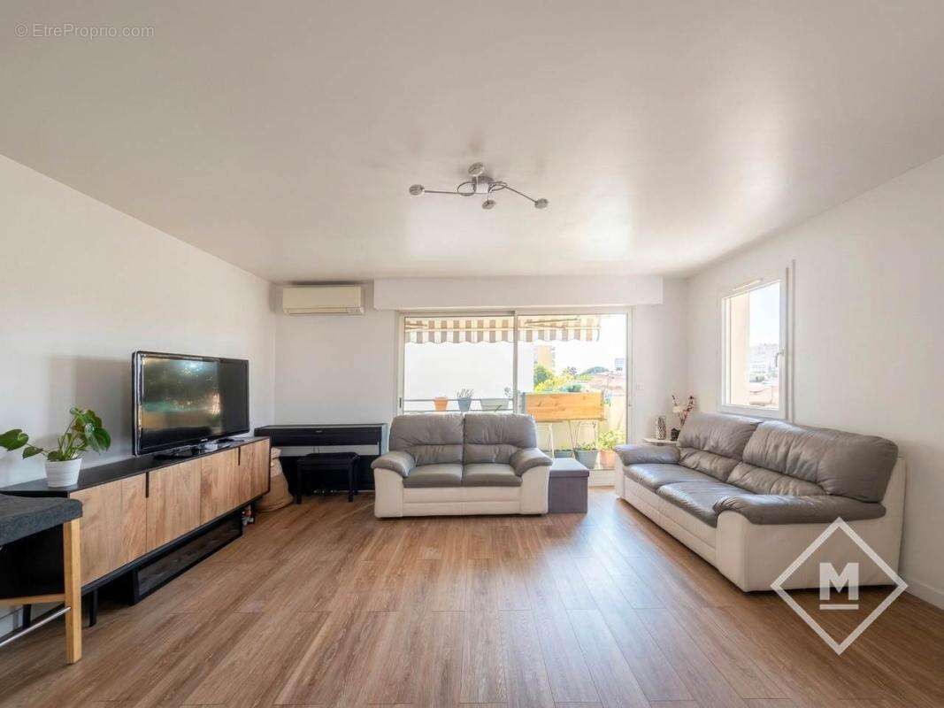 Appartement à MARSEILLE-9E