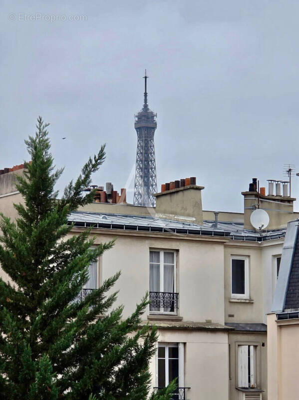 Appartement à PARIS-15E